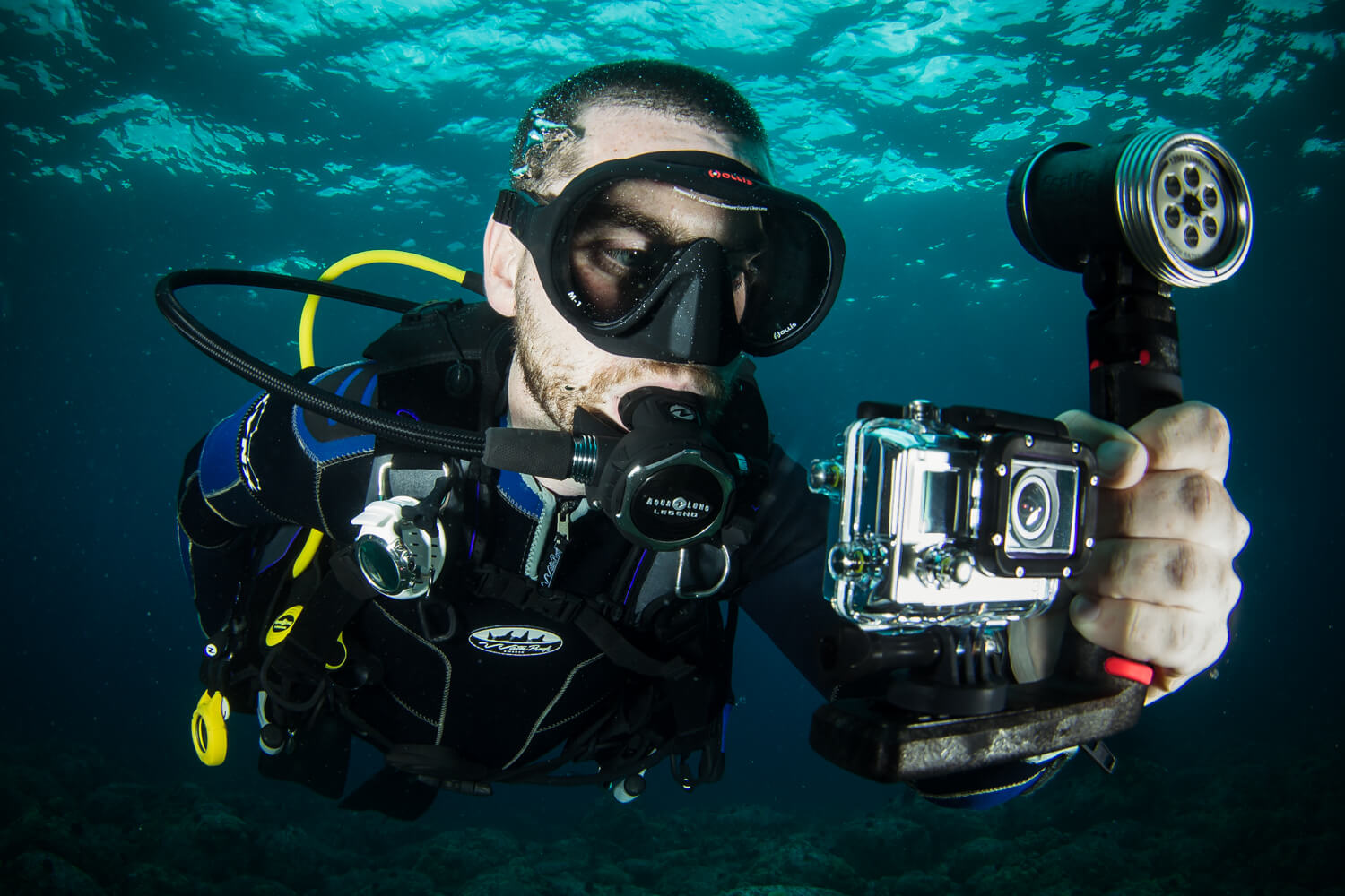 Things to Keep in Mind Before Diving Underwater with Your GoPro Without a Case
