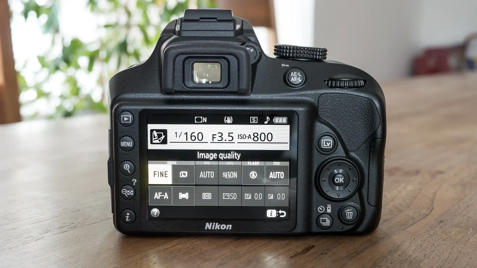 Nikon D3400 Model Overview & Specs