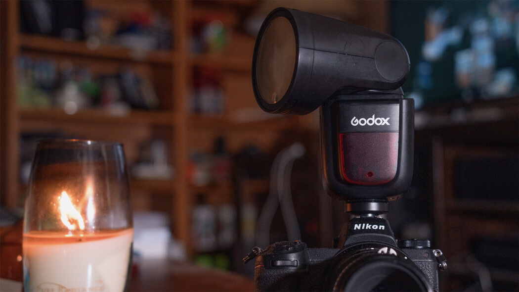Godox V1-N Round Head on Camera Flashlight