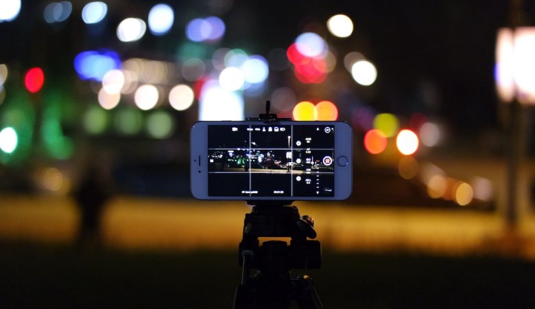 Best Tripods For IPhone Guide & Reviews)
