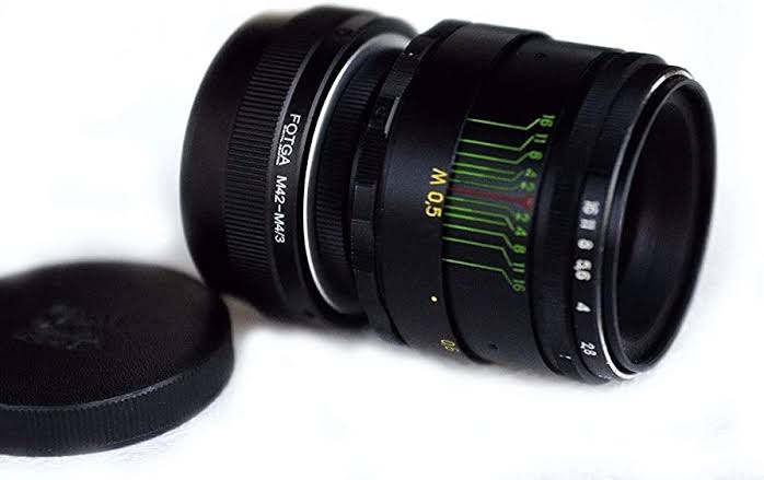 5 Best Vintage Sony Lenses for Vintage Bokeh Photography