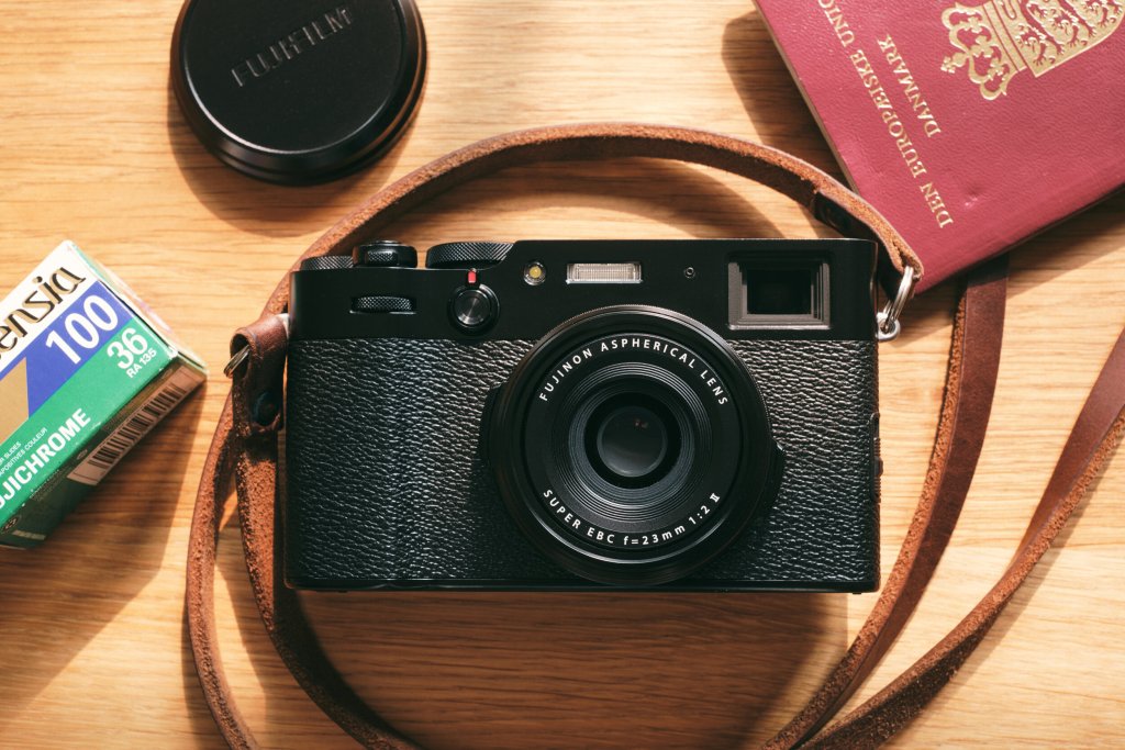 Key Features of Fujifilm X100 V