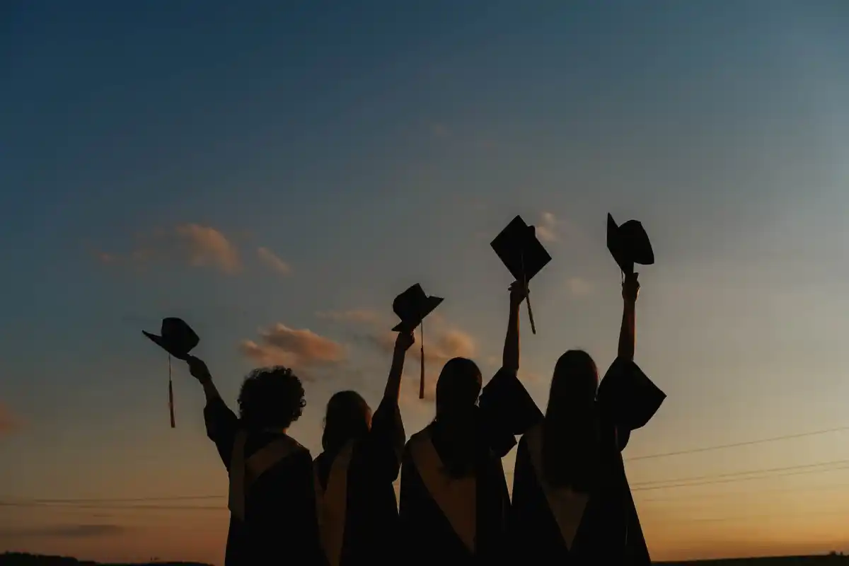 Sunset Graduation Photos .jpeg