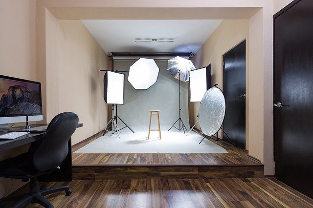 Try Flash-free Clicks for Indoor Portraits