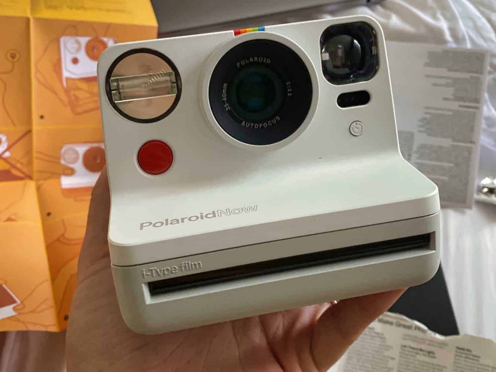 What Are the Pros and Cons of Using an Instant Camera?