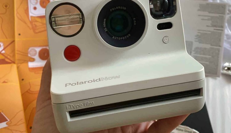 What Are the Pros and Cons of Using an Instant Camera?