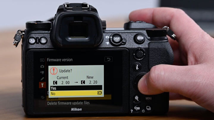 How to Update Nikon D850 and Canon EOS 5D Mark Firmware