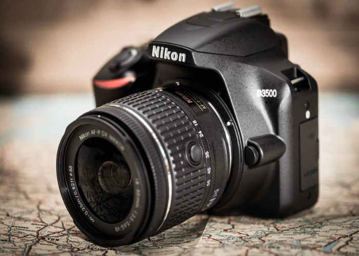 Nikon D3500 vs Canon M50 Connectivity and Data Transfer