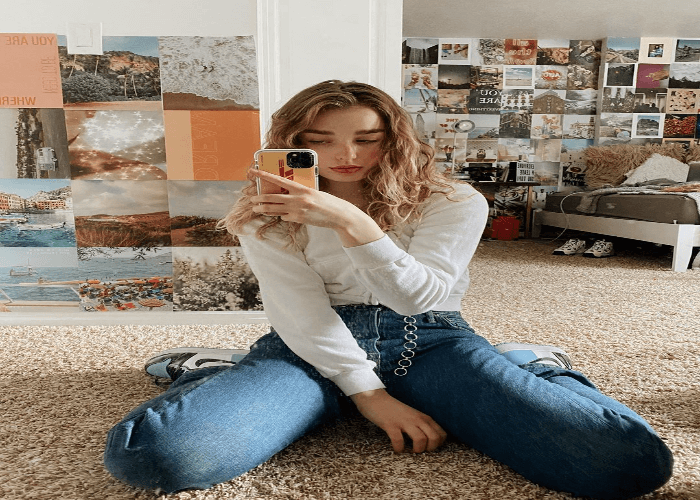 Mirror Selfie Sitting Down