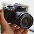 Does Canon 100D Have Touch-Screen?