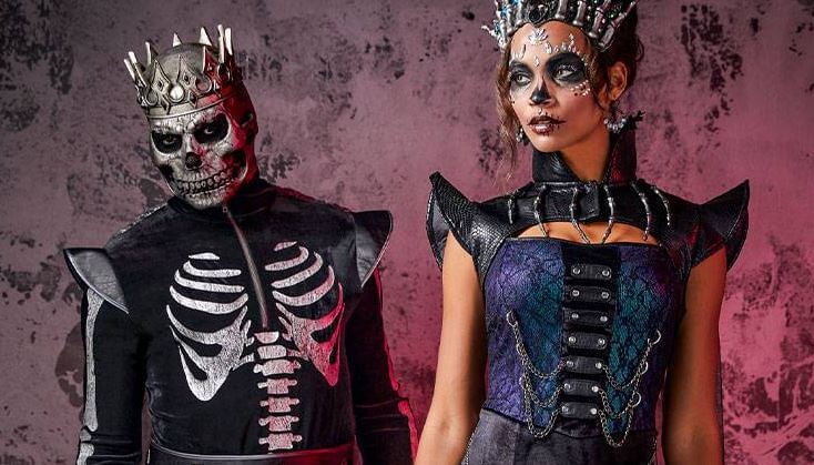 Fake skeletons are among the most popular Halloween props couples