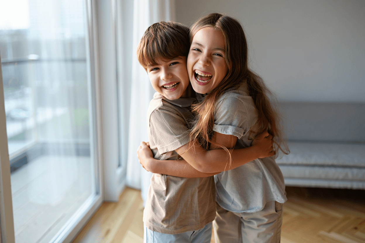 Sibling_Hug_Session