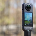 how does a 360 camera work